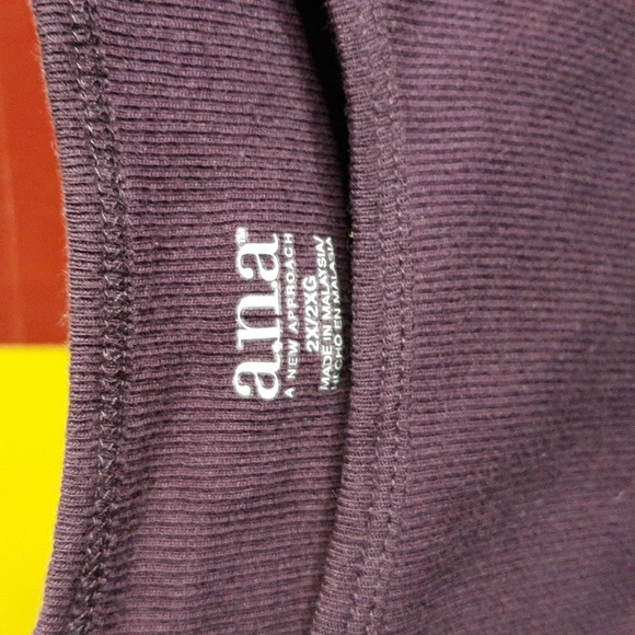 a.n.a Purple Tank Top (#23) - Picture 3 of 5